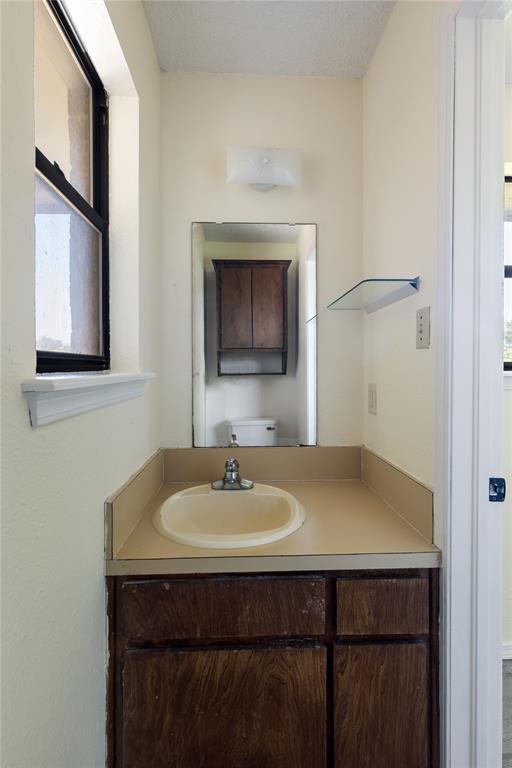 2605 Ne Dearborn Avenue Property Photo 7