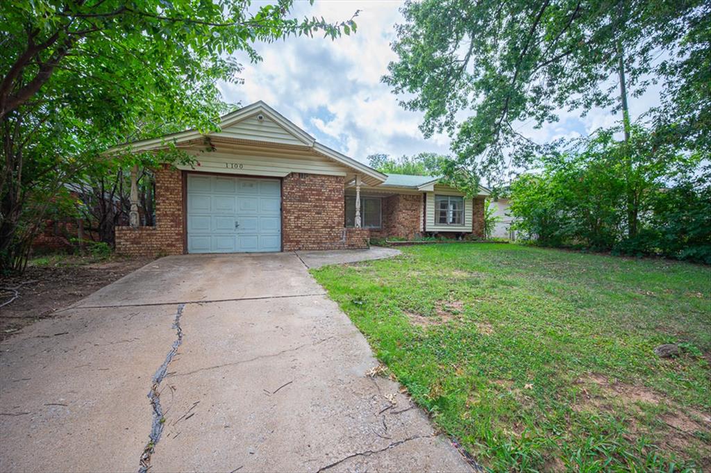 1100 Shalimar Drive Property Photo 2