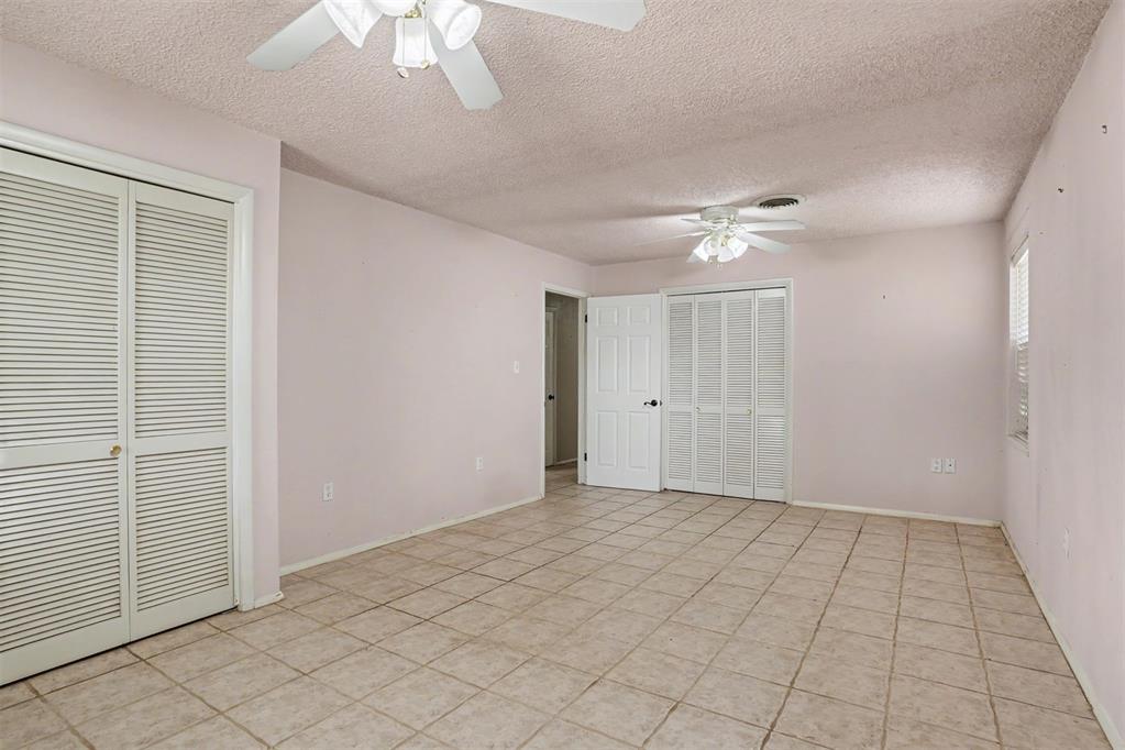 992 Hughes Drive Property Photo 23