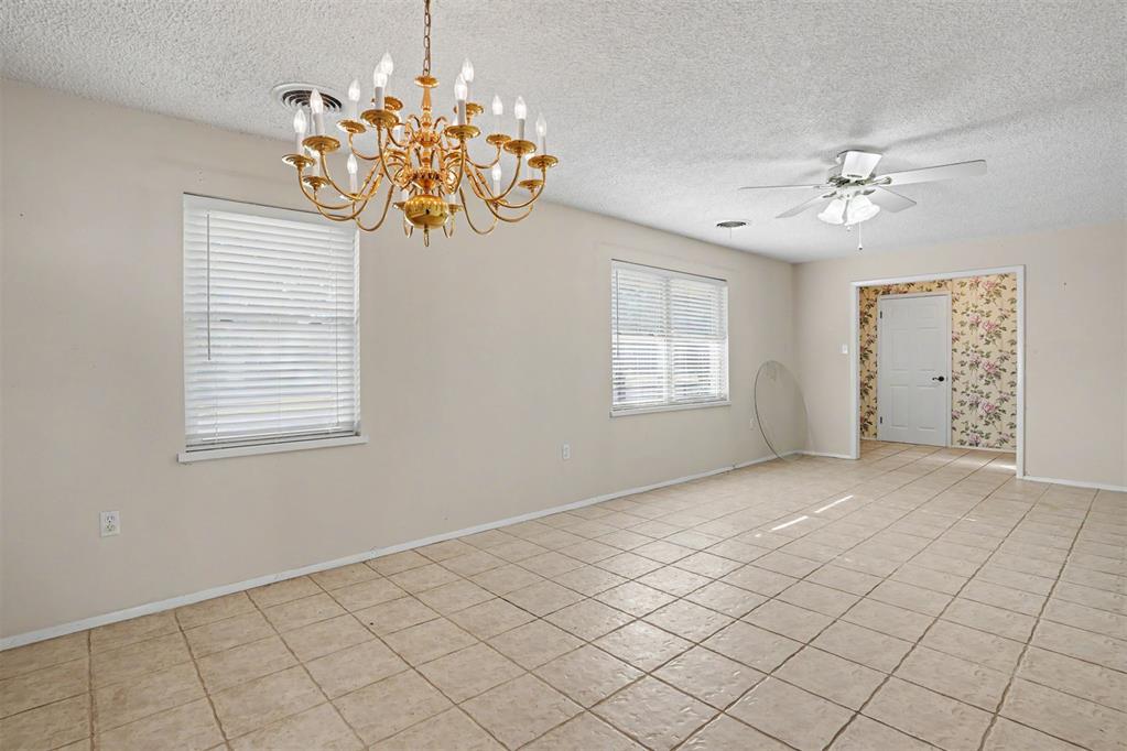 992 Hughes Drive Property Photo 26