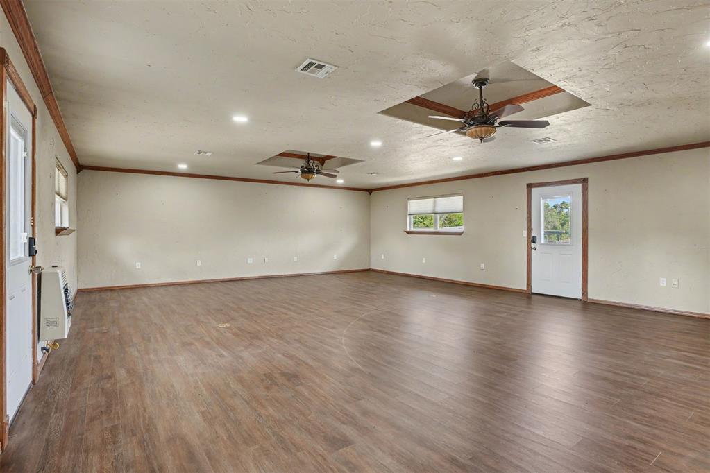 992 Hughes Drive Property Photo 27