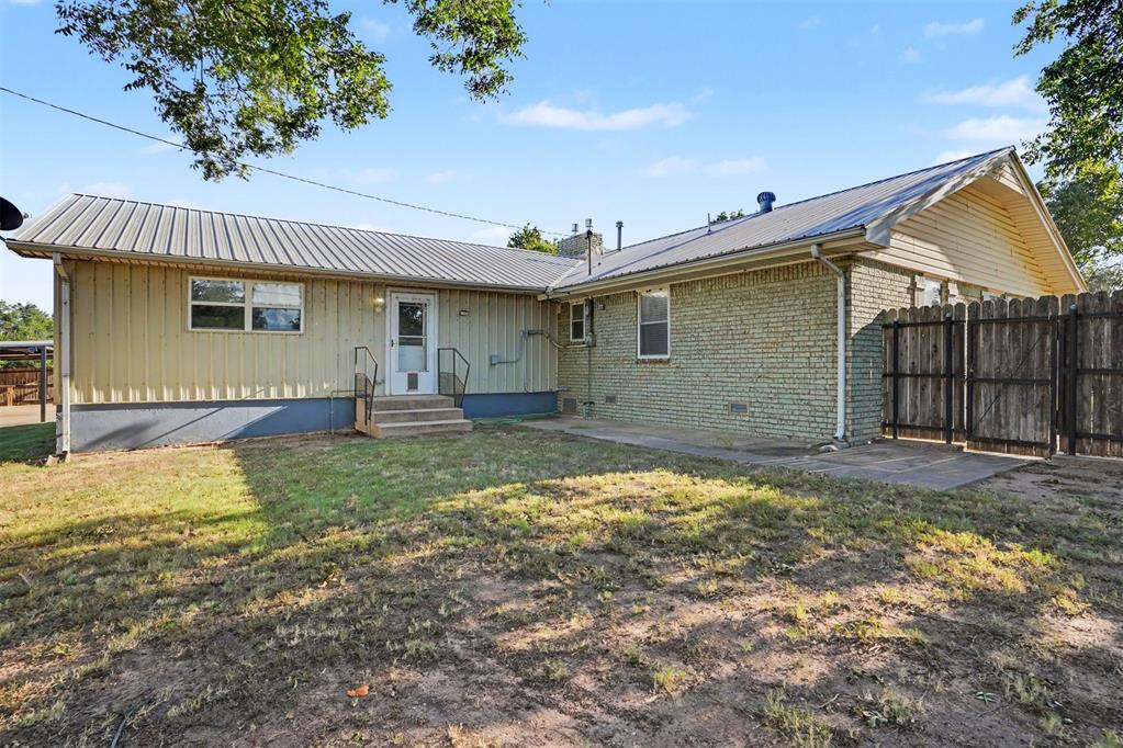 992 Hughes Drive Property Photo 29