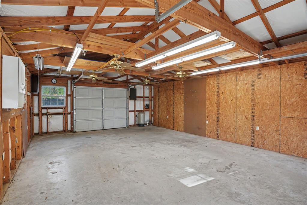 992 Hughes Drive Property Photo 32