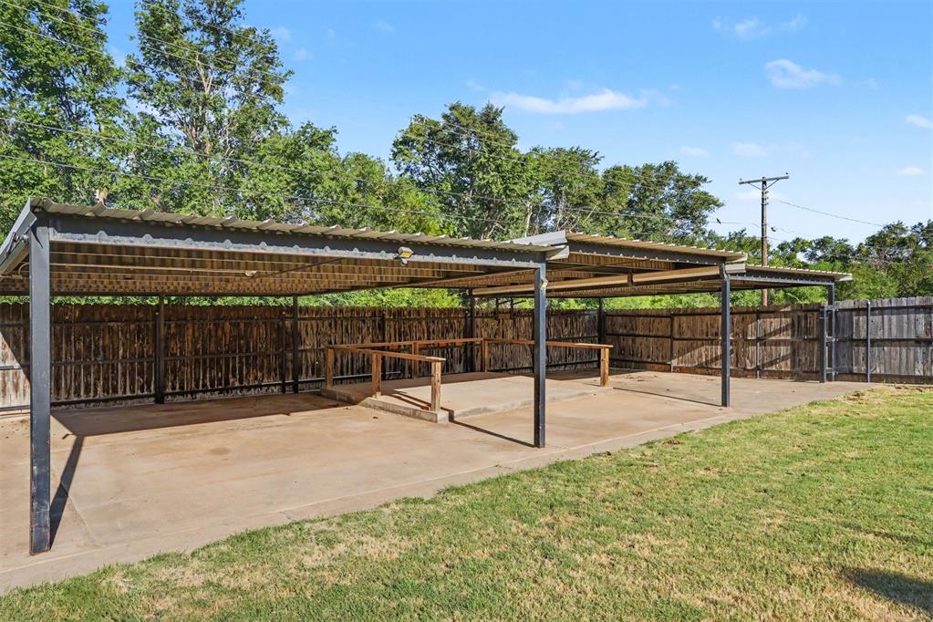 992 Hughes Drive Property Photo 35