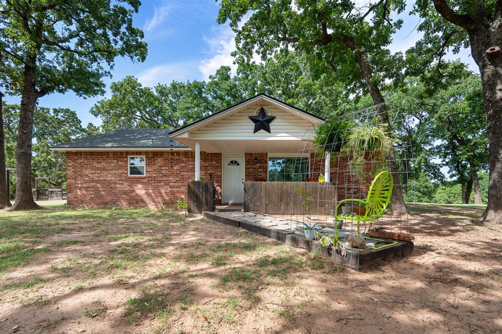 32318 Hamilton Road Property Photo 1