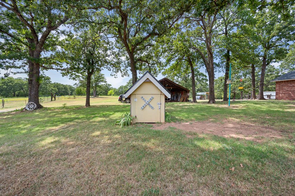 32318 Hamilton Road Property Photo 5