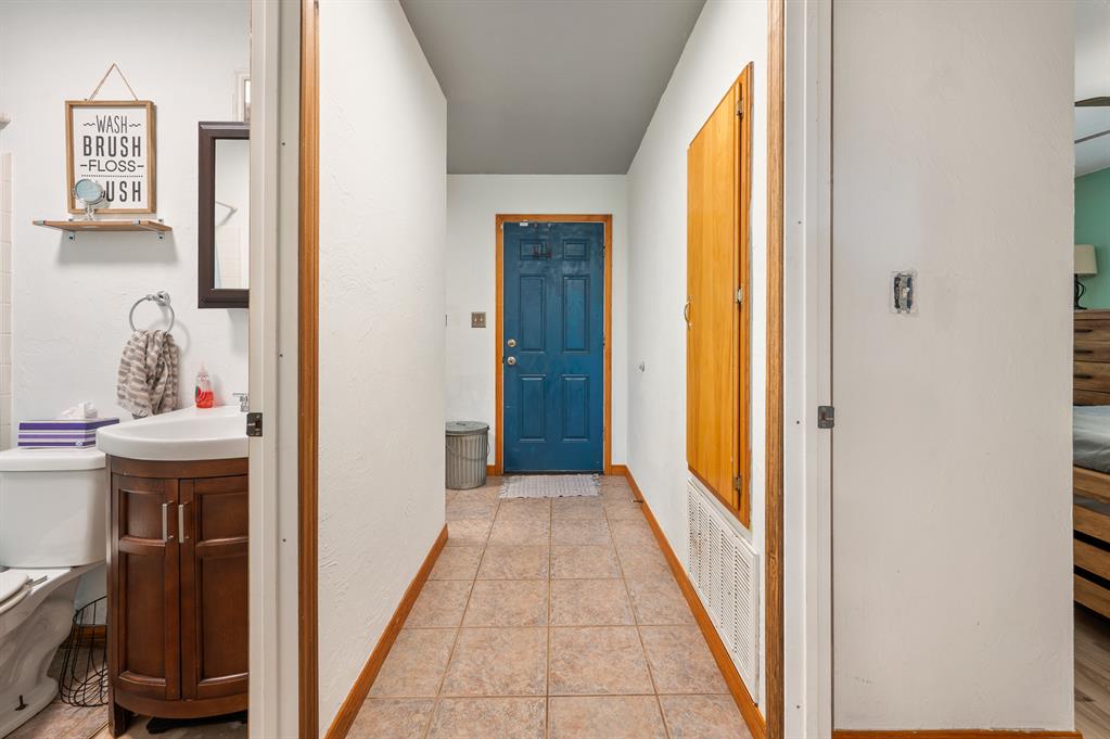 32318 Hamilton Road Property Photo 7