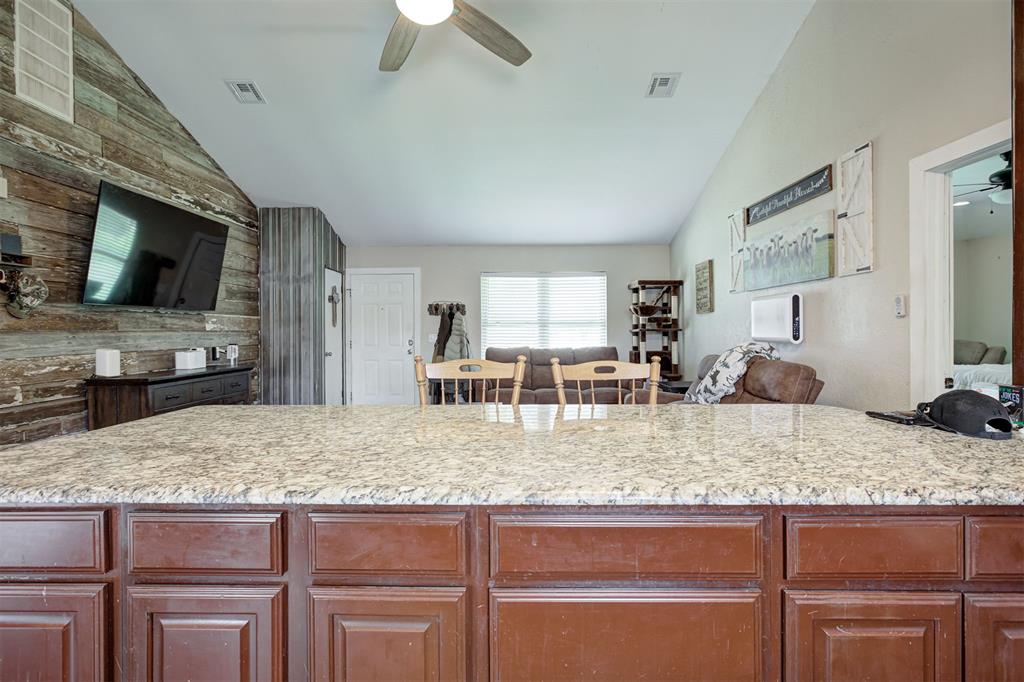 19800 Aaron Drive Property Photo 12