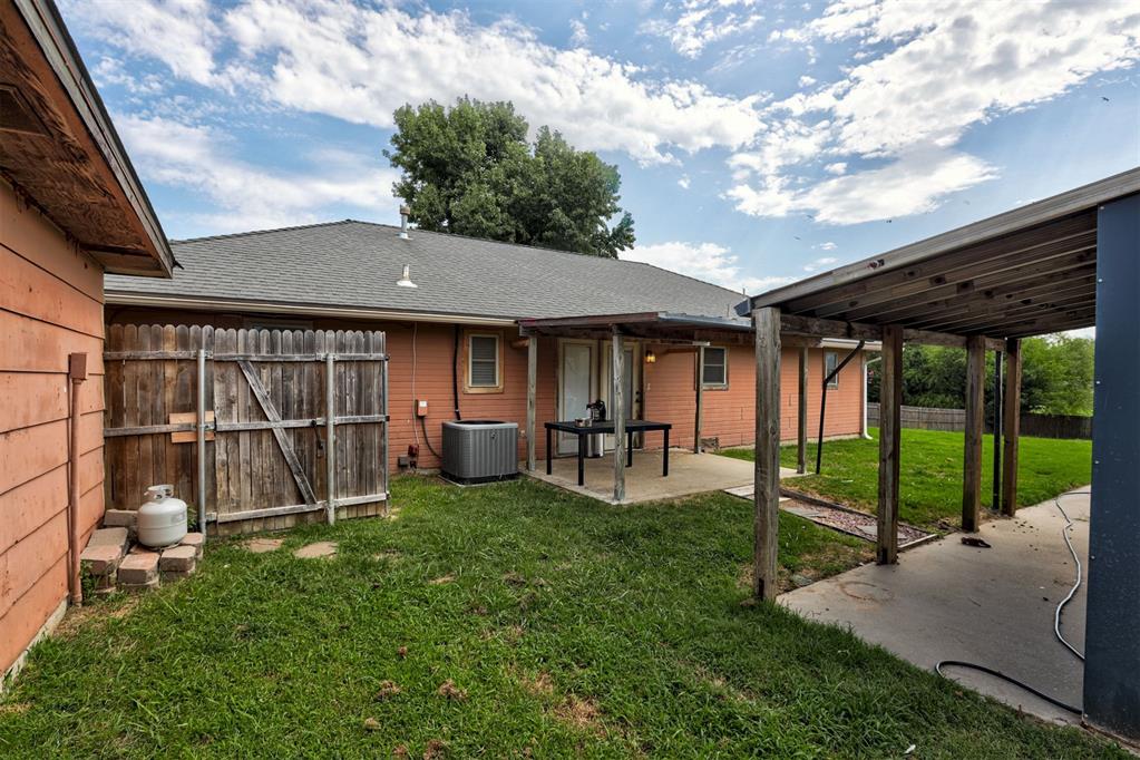 19800 Aaron Drive Property Photo 31