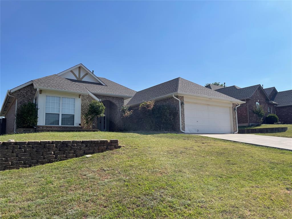 11516 Village Avenue Property Photo 2