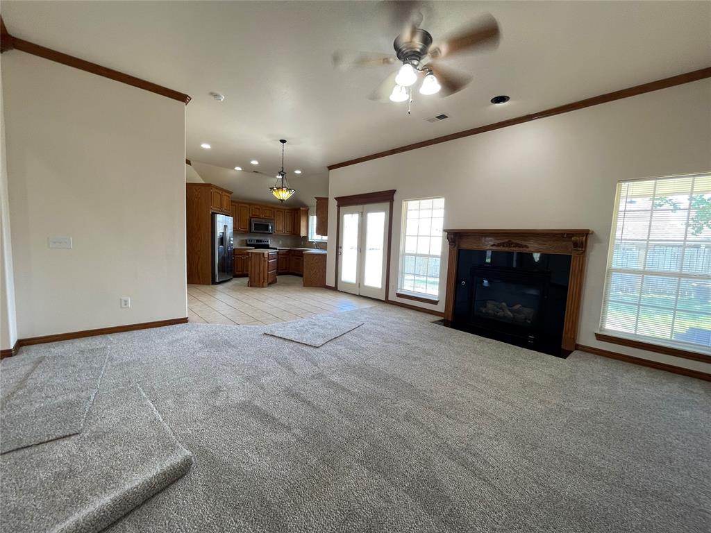 11516 Village Avenue Property Photo 9