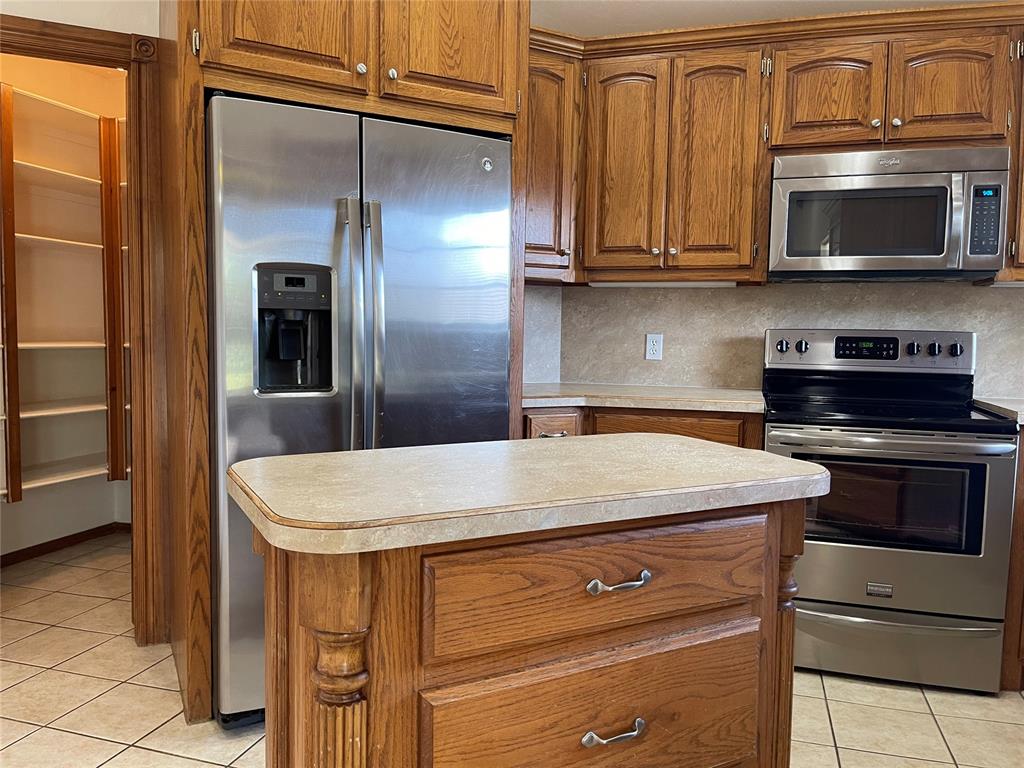 11516 Village Avenue Property Photo 13