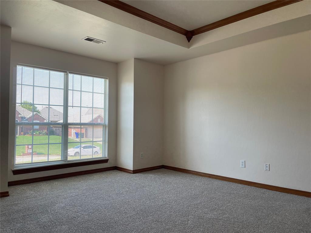 11516 Village Avenue Property Photo 21