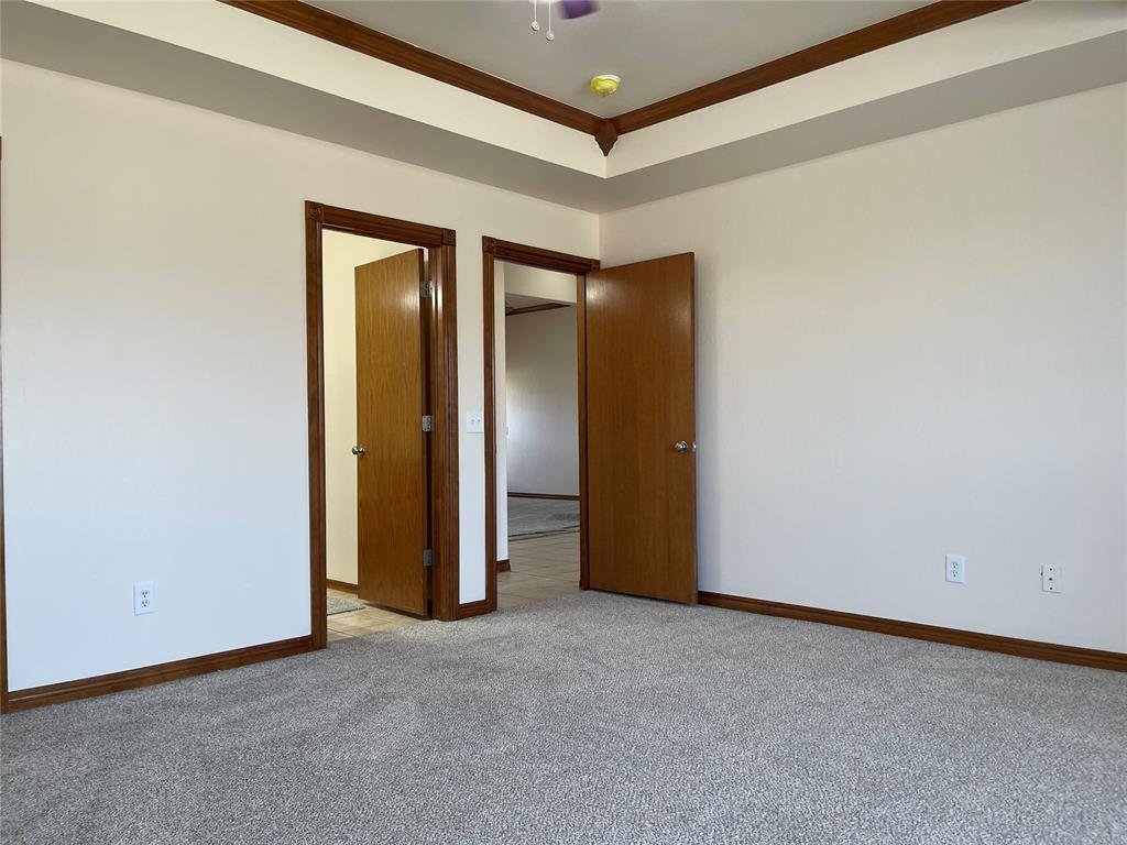 11516 Village Avenue Property Photo 23
