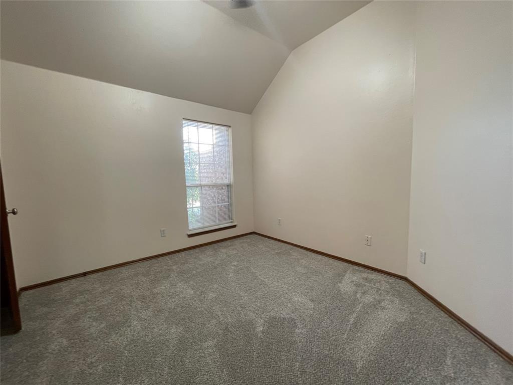 11516 Village Avenue Property Photo 29