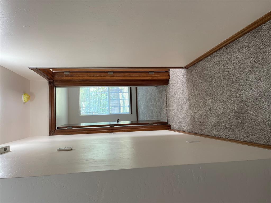 11516 Village Avenue Property Photo 31