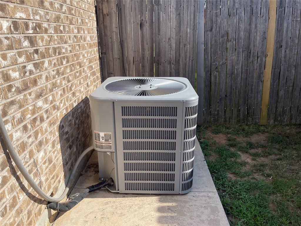 11516 Village Avenue Property Photo 47