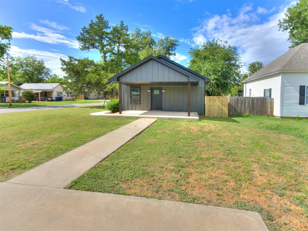 1828 W Idaho Avenue Property Photo 3