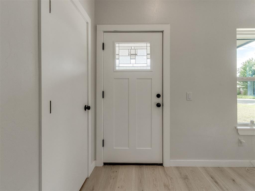 1828 W Idaho Avenue Property Photo 6