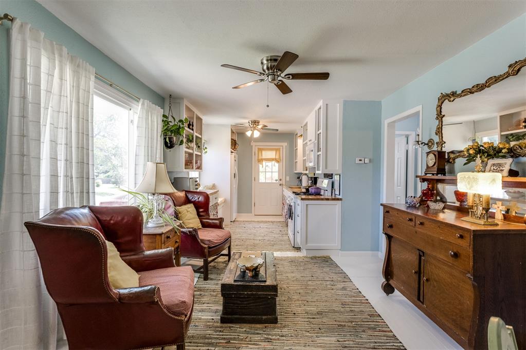 1912 Carlisle Road Property Photo 2