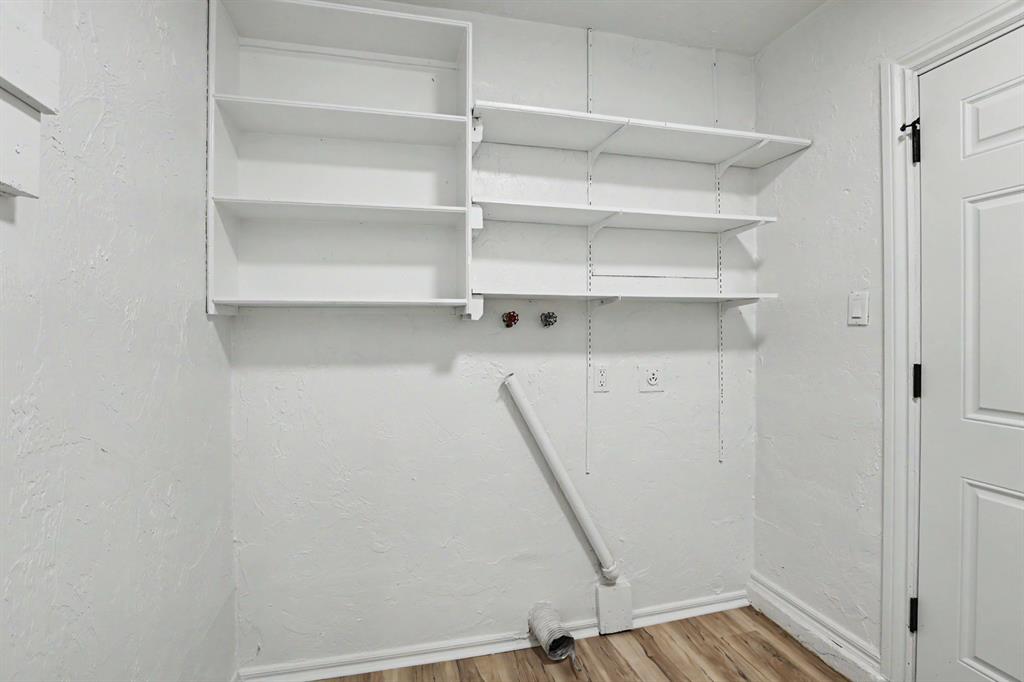 605 Lions Park Place Property Photo 15