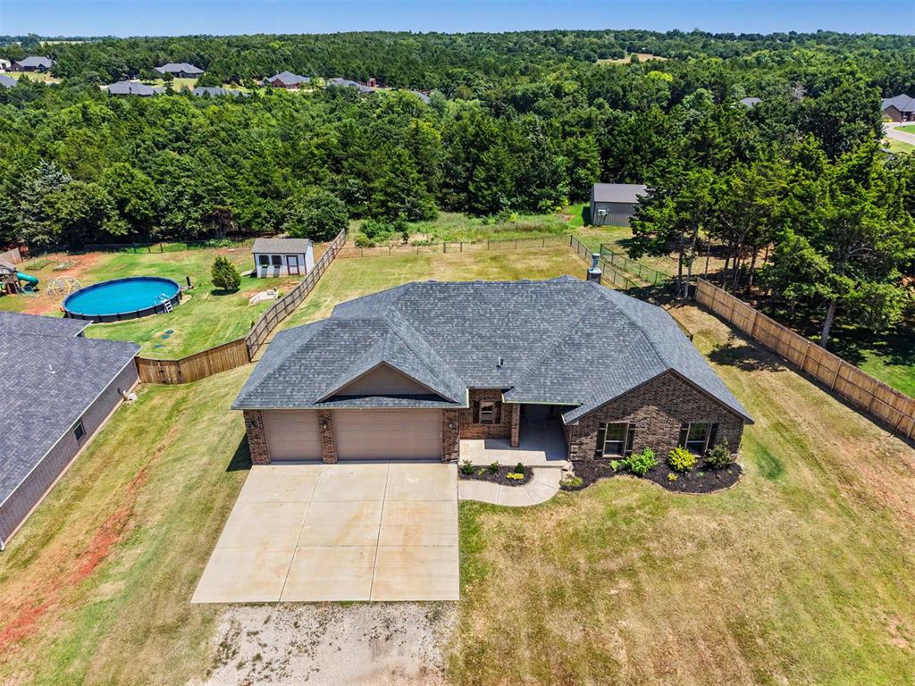 350 Maple Drive Property Photo 1
