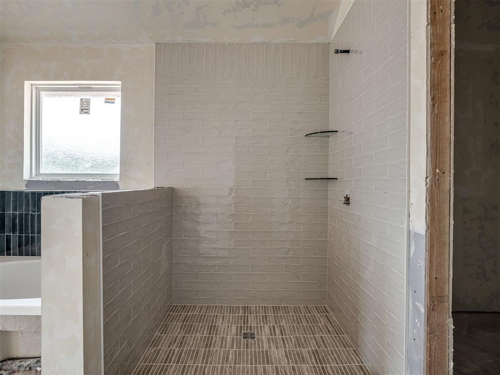 2116 Ridge Pine Road Property Photo 11