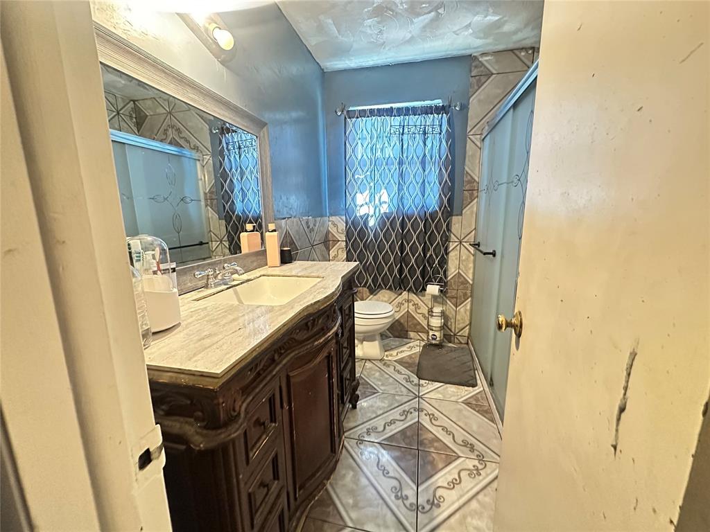 641 Se 73rd Street Property Photo 6