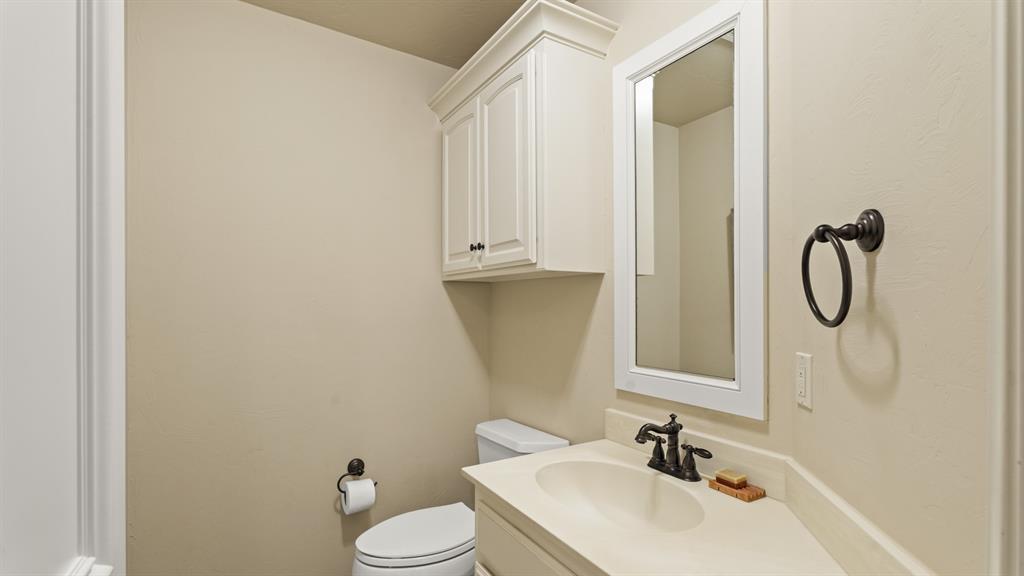 2209 Crestwood Drive Property Photo 33