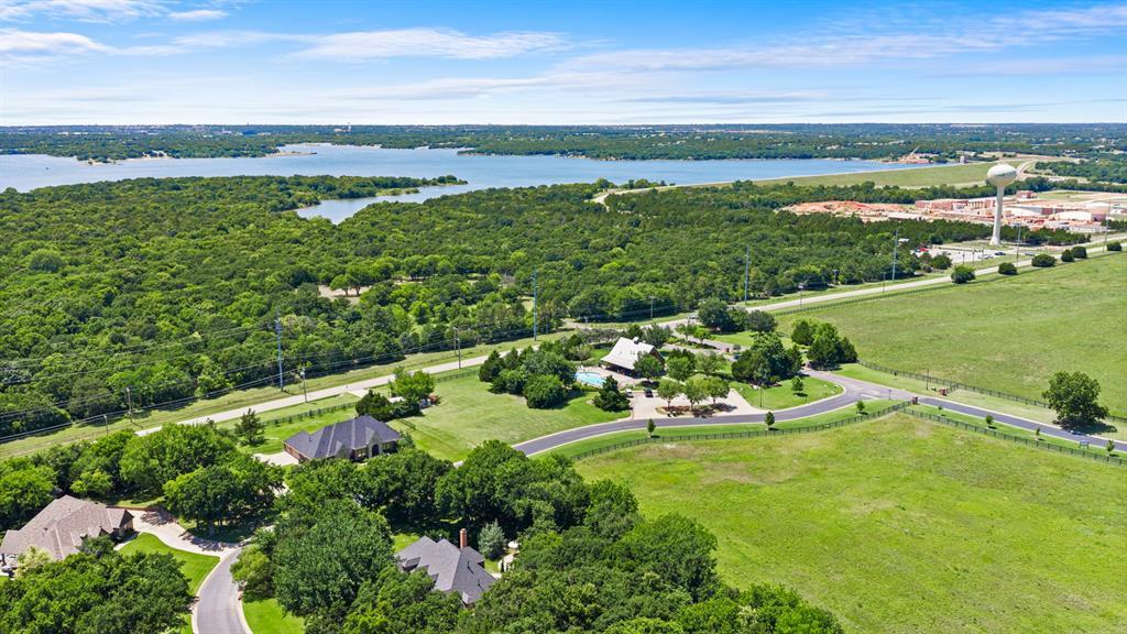 2209 Crestwood Drive Property Photo 40