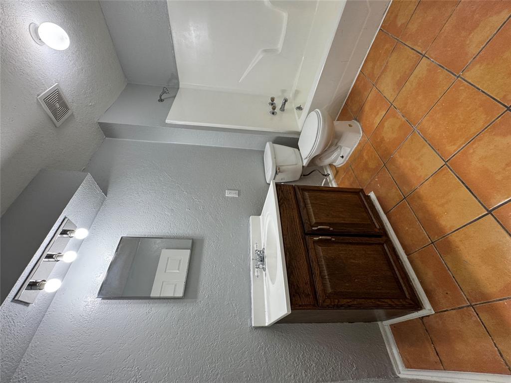 938 Sw 62nd Street Property Photo 6