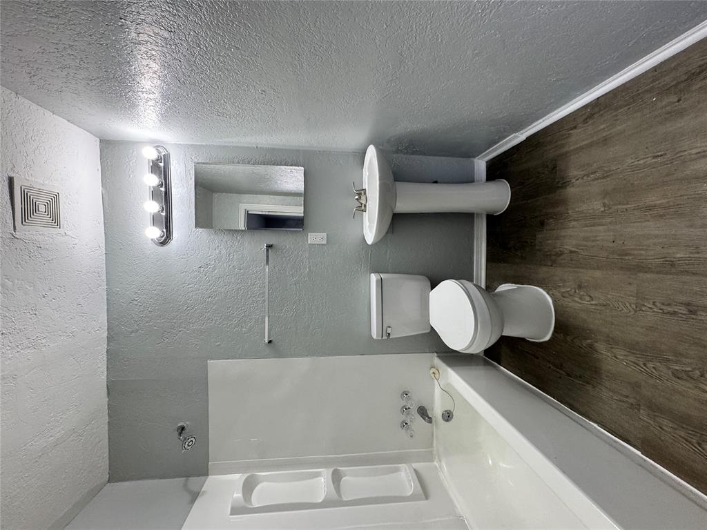 938 Sw 62nd Street Property Photo 8