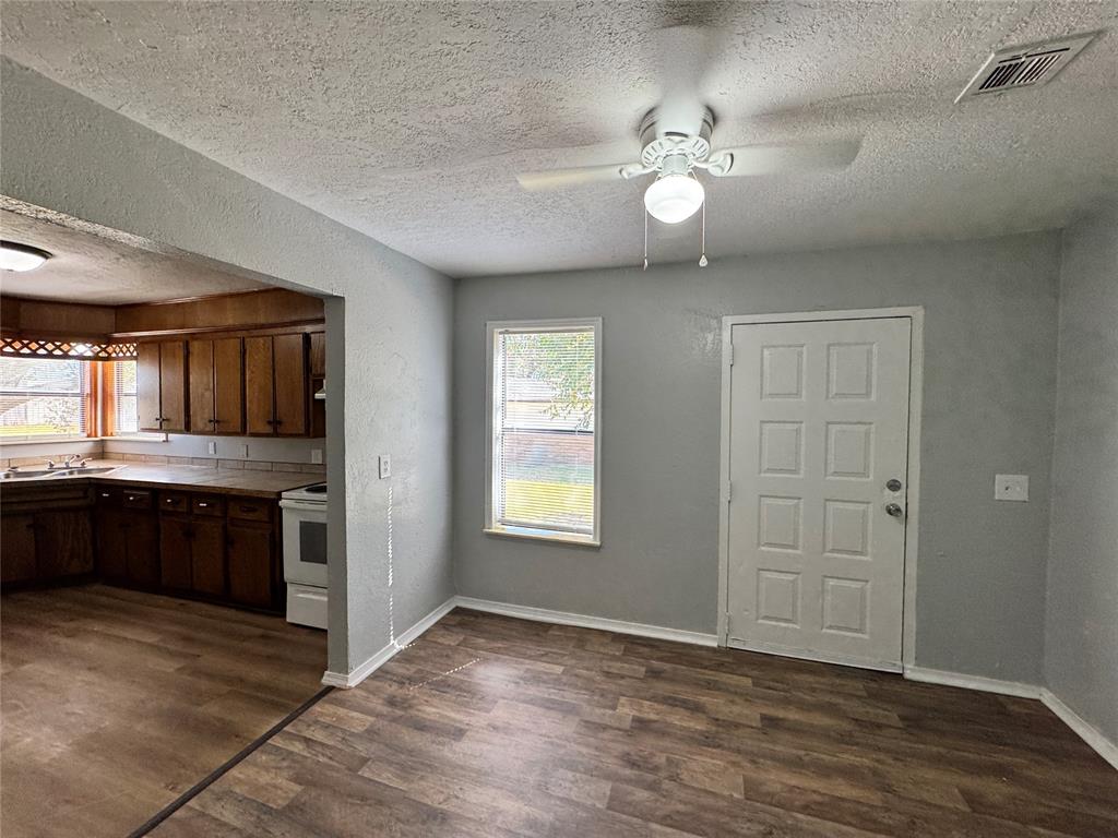 938 Sw 62nd Street Property Photo 13