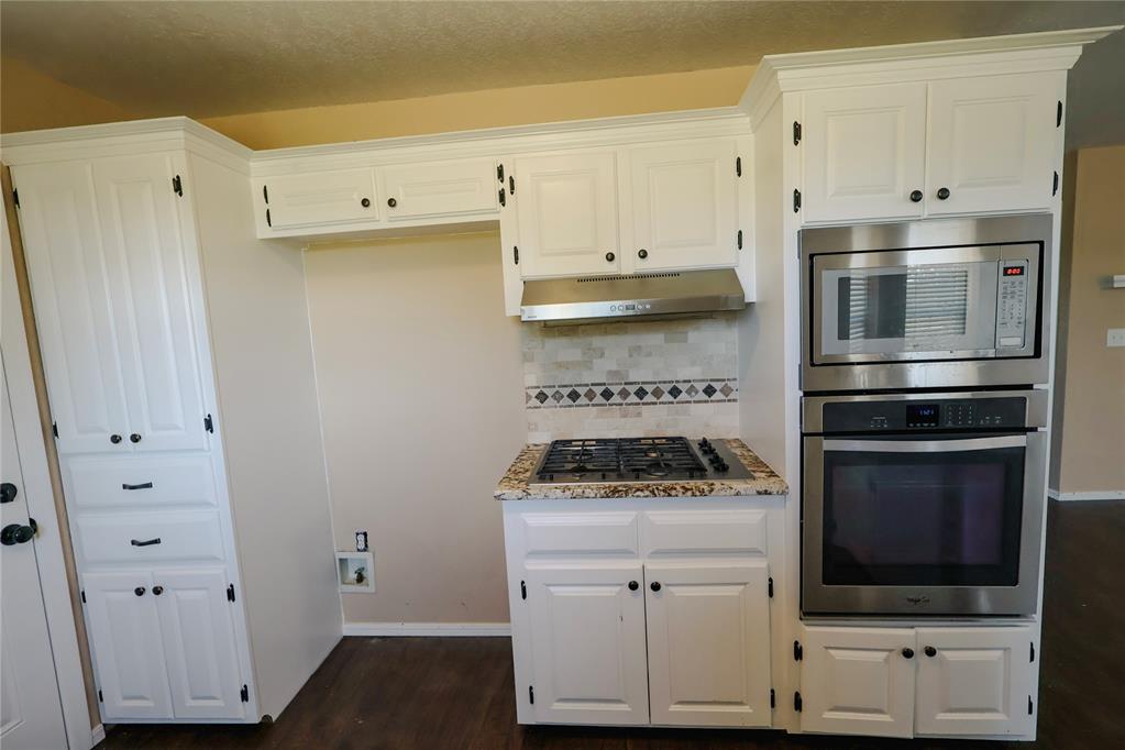 339736 E Highline Road Property Photo 11