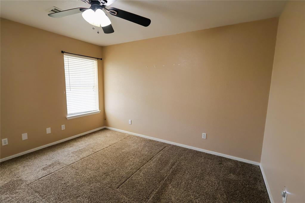 339736 E Highline Road Property Photo 16