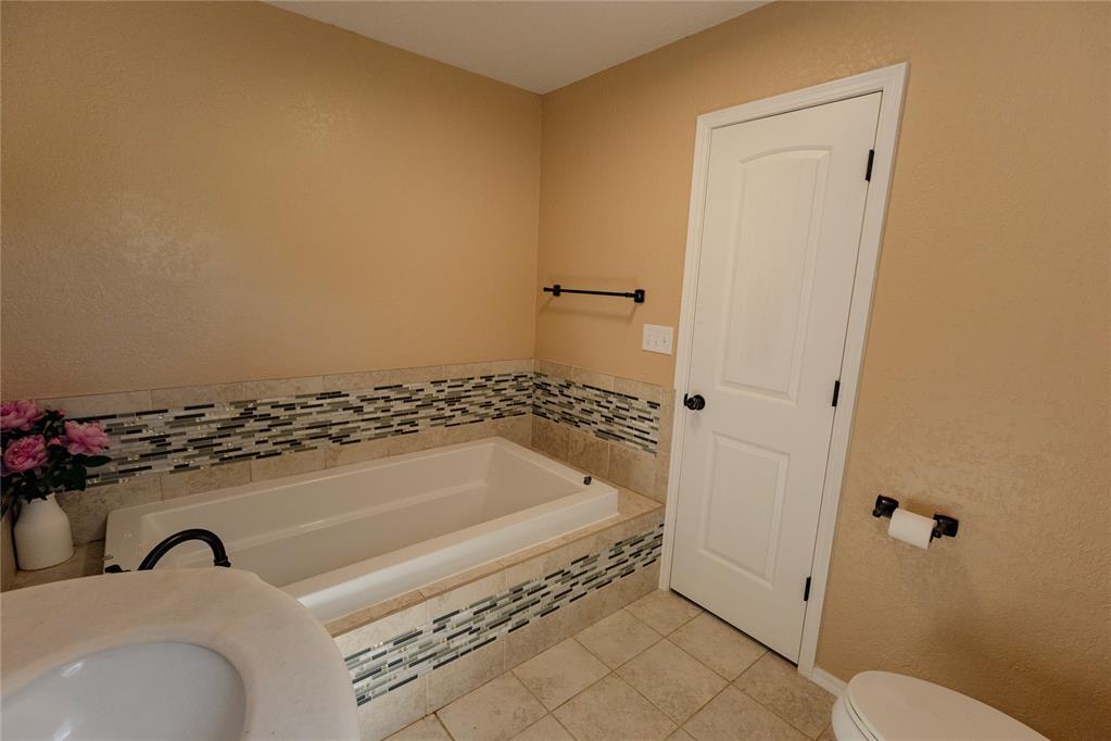339736 E Highline Road Property Photo 20