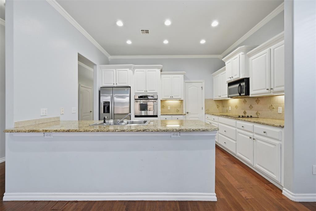3611 Gullane Drive Property Photo 10