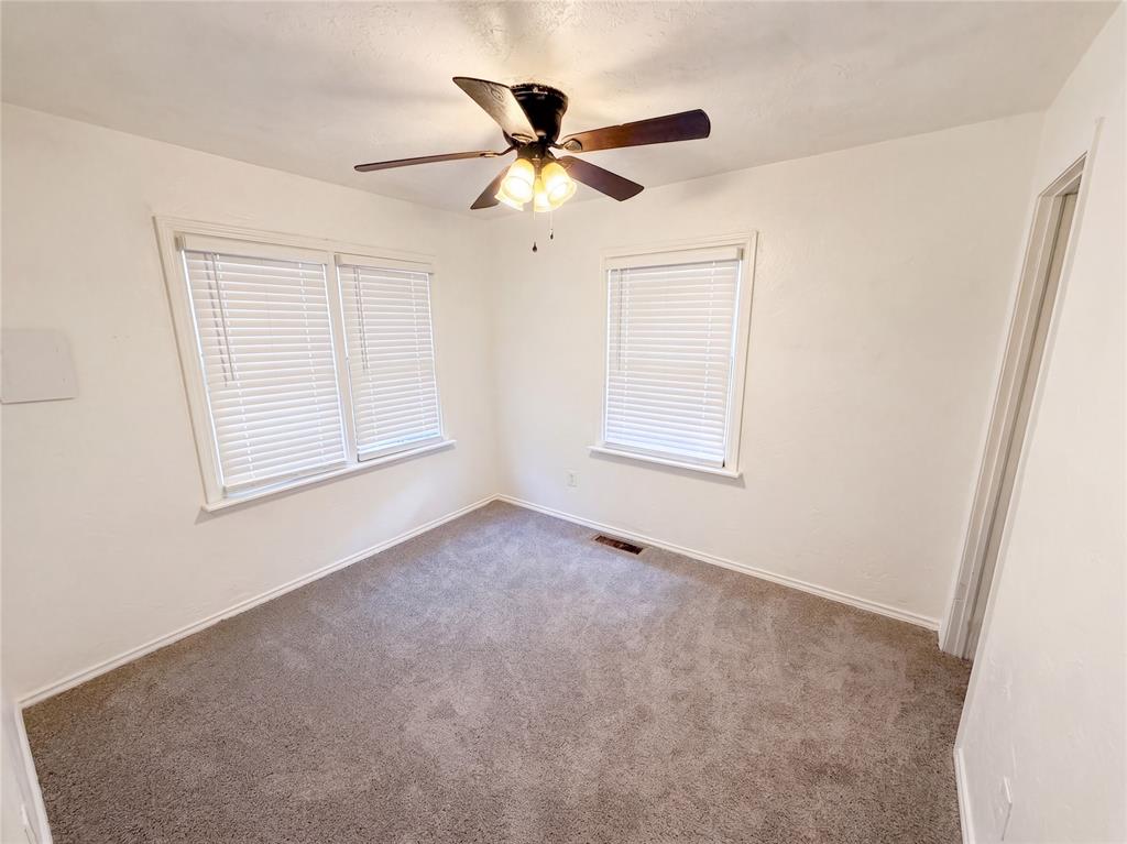 7211 Nw 45th Street Property Photo 6