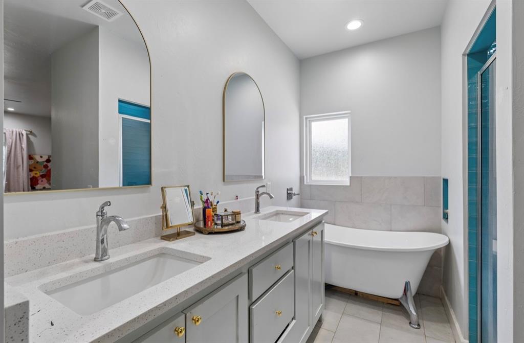 32700 Tincup Drive Property Photo 15