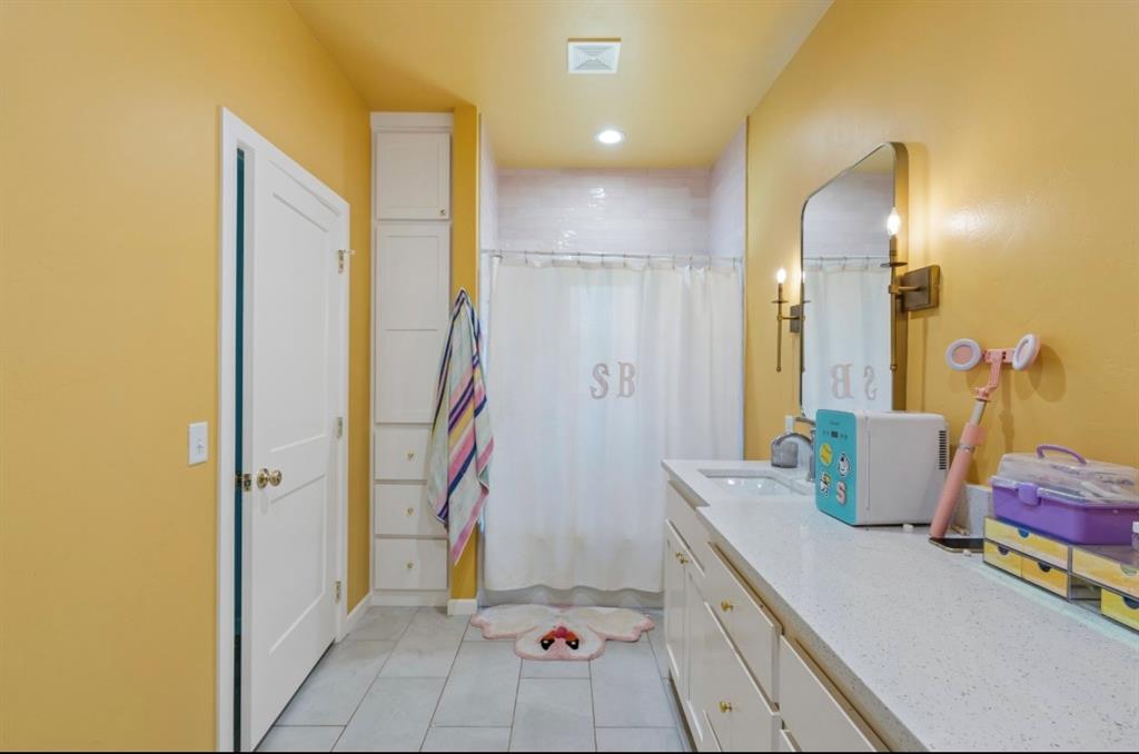 32700 Tincup Drive Property Photo 21