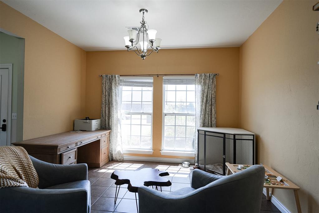 2819 Deer Run Property Photo 7