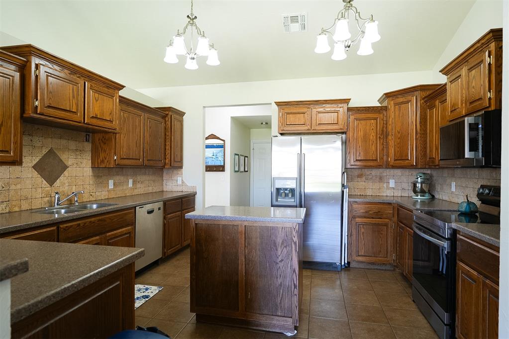 2819 Deer Run Property Photo 15