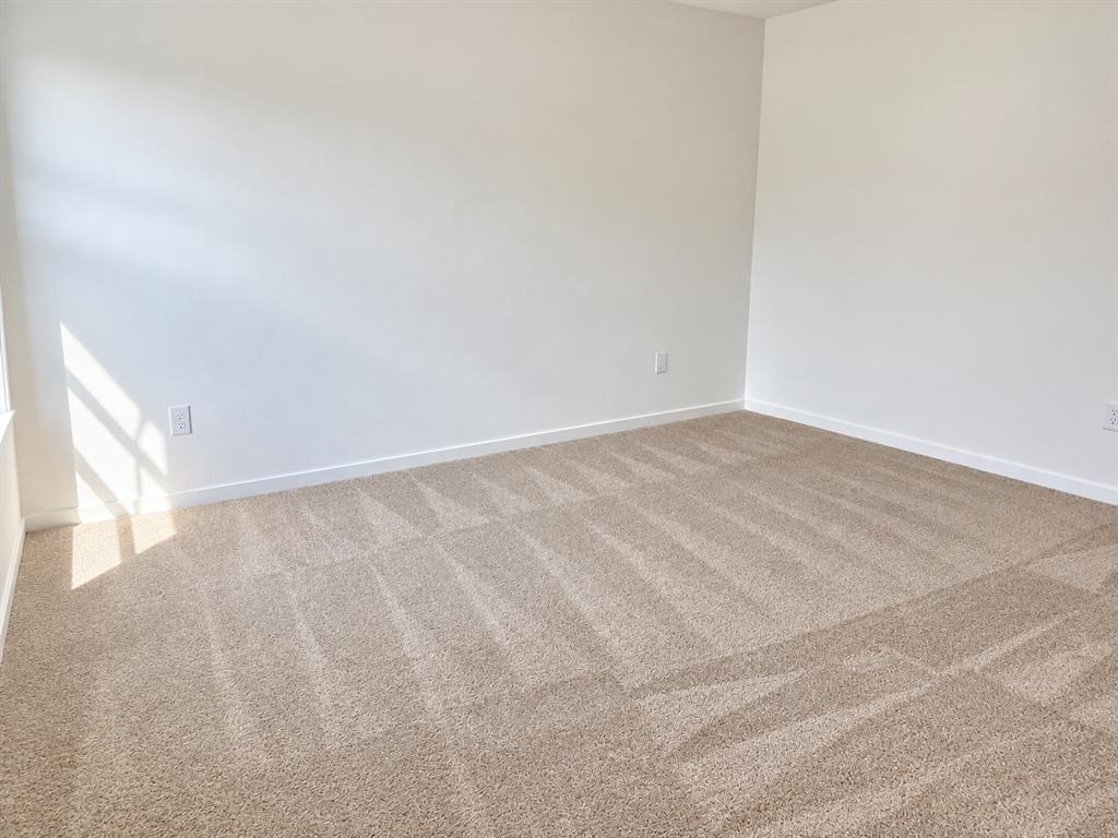 3865 Se 41st Street Property Photo 10