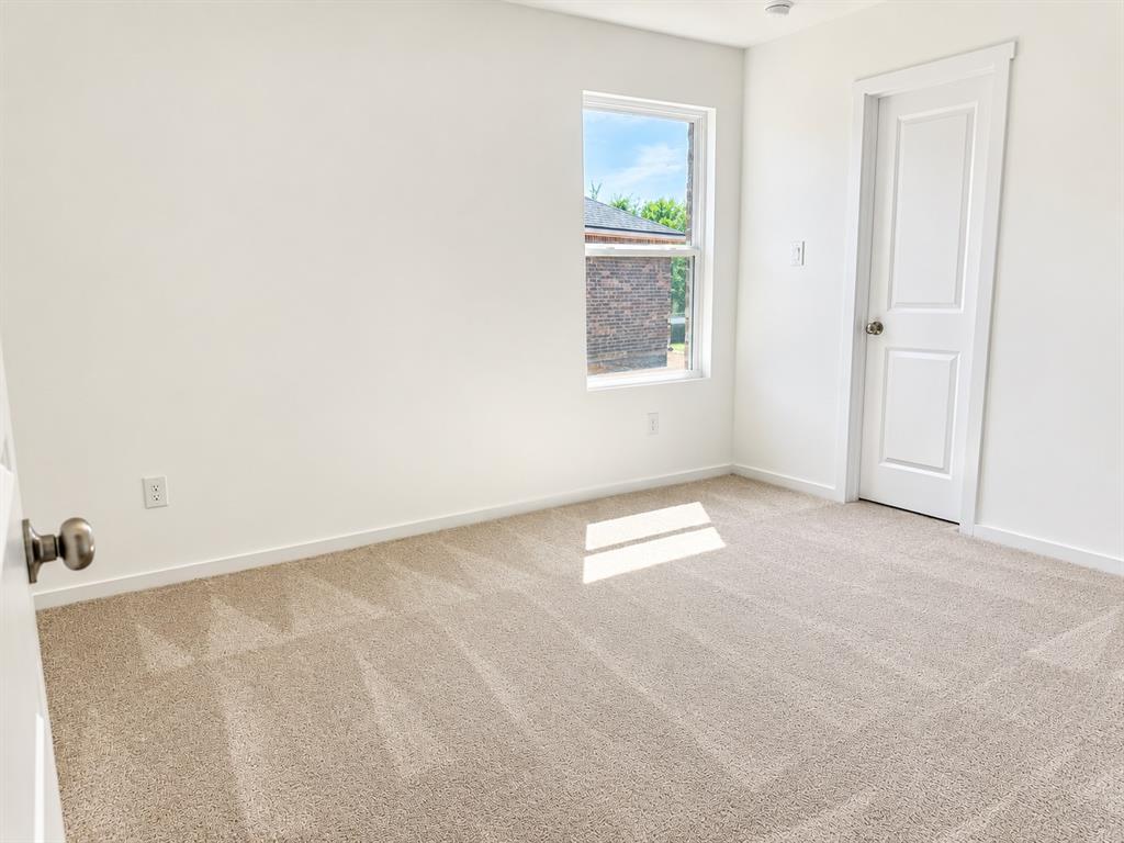 3865 Se 41st Street Property Photo 12