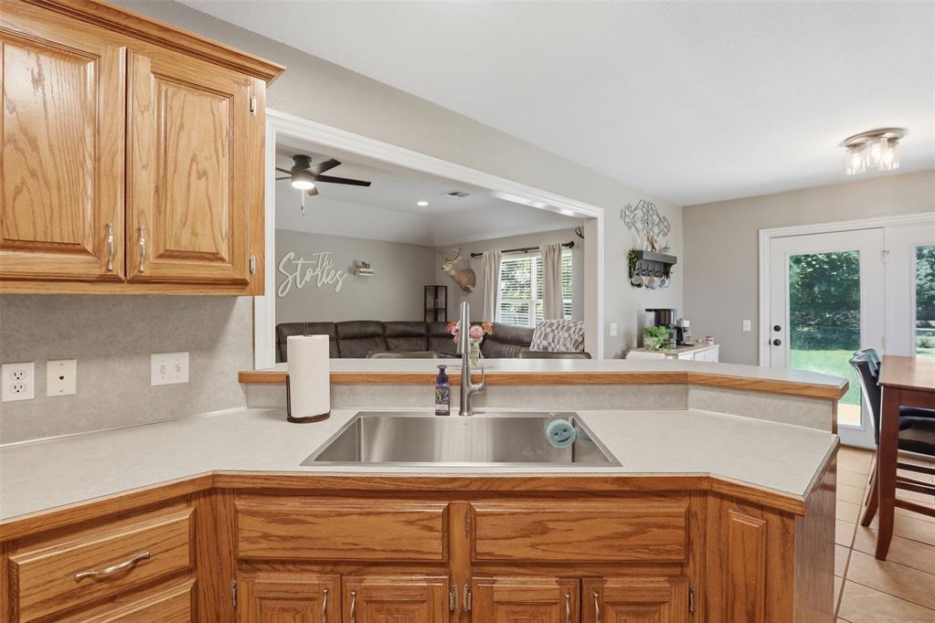 208 S 9th Avenue Property Photo 14
