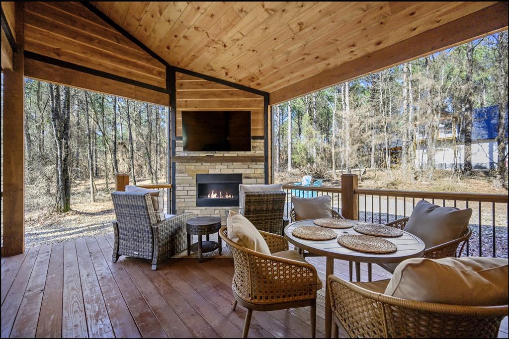135 Dogwood Blossom Trail Property Photo 25