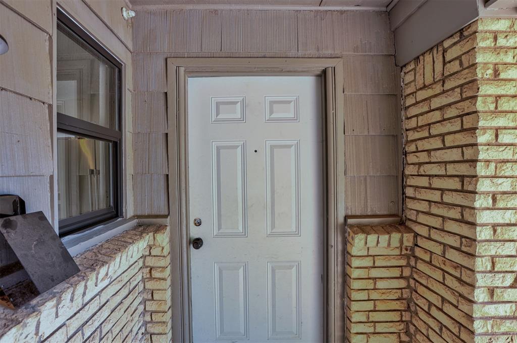 245 Nw 80th Corner Property Photo 6