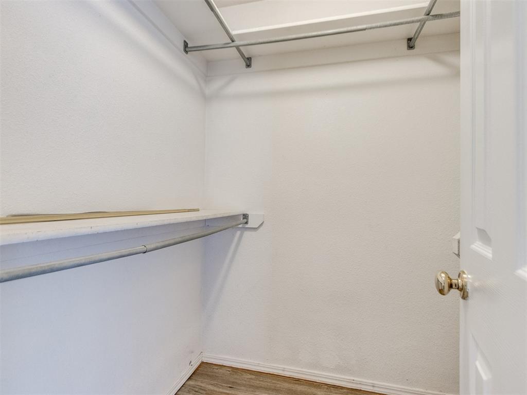 1240442 Property Photo 11