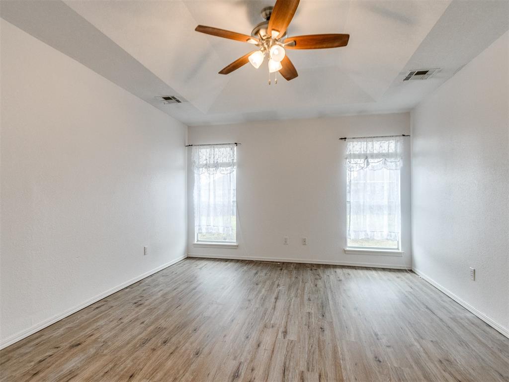 1240442 Property Photo 18