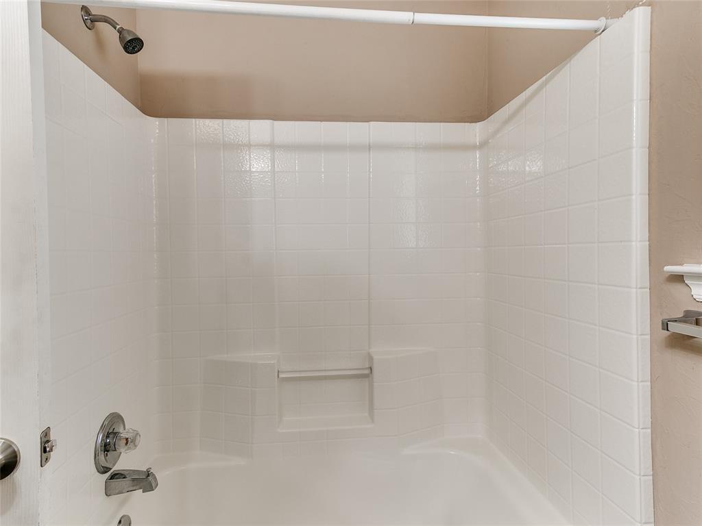 404 S Castle Ridge Lane Property Photo 10